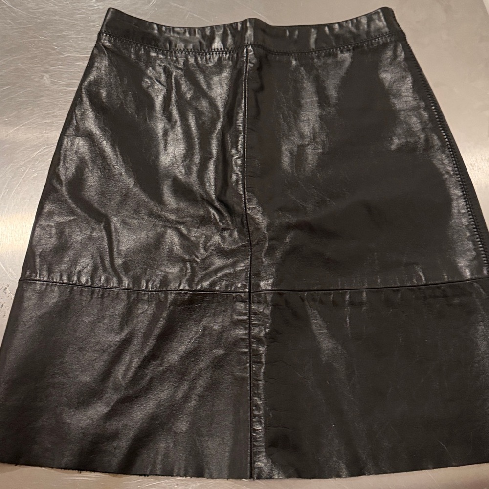 GAP 100% Genuine Leather Black Skirt Size 0 - Picture 4 of 4